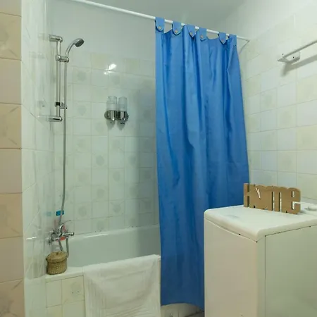Apartment Faro 77 *